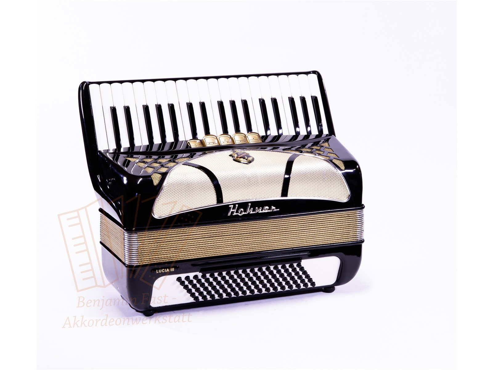 Akkordeon Hohner Lucia III 96 Bass 37/96/III/5/3 schwarz - gebraucht Akkordeon Hohner Lucia III 96 Bass 37/96/III/5/3 schwarz - gebraucht