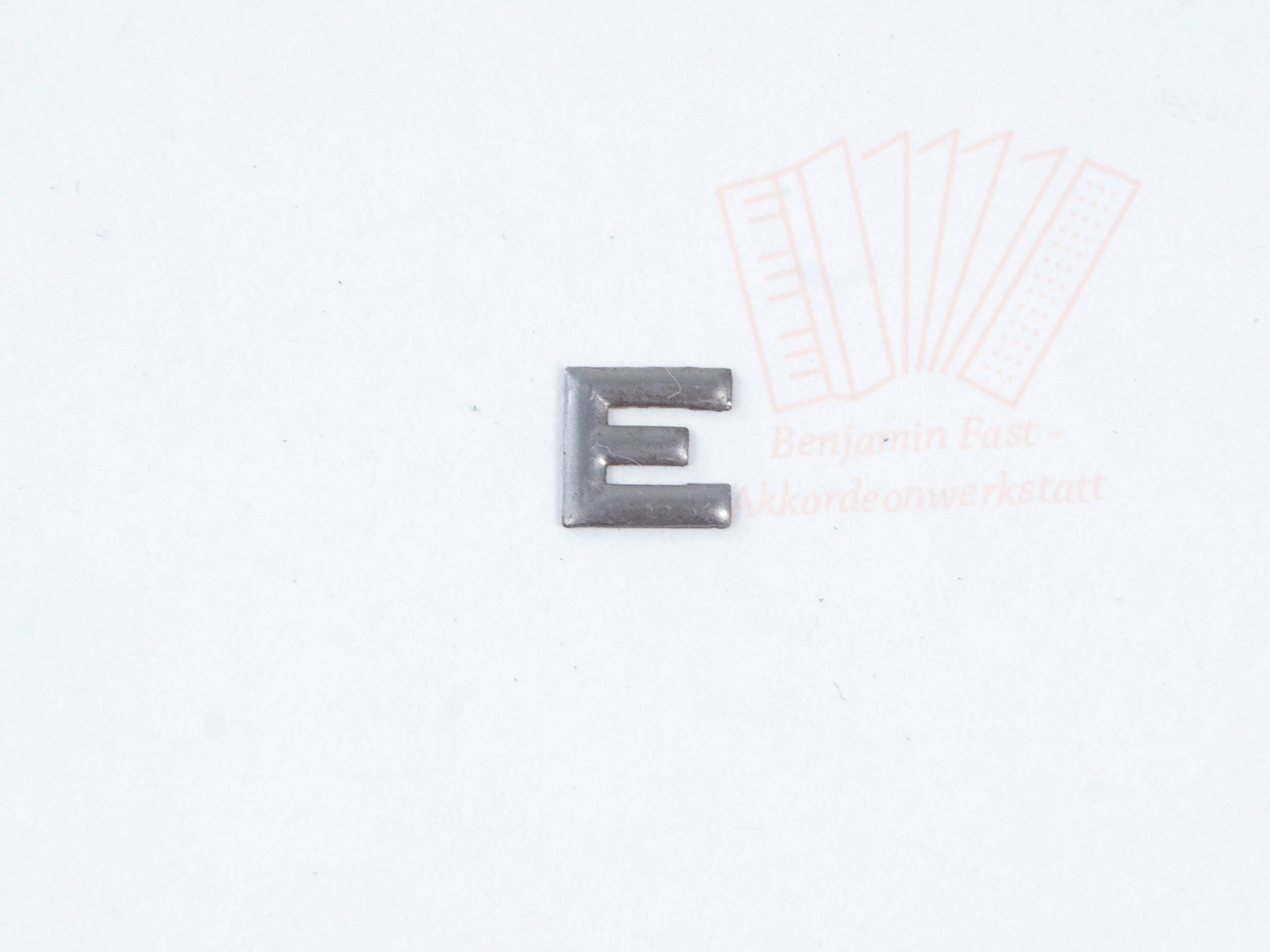 Buchstaben 8mm vernickelt - gebraucht