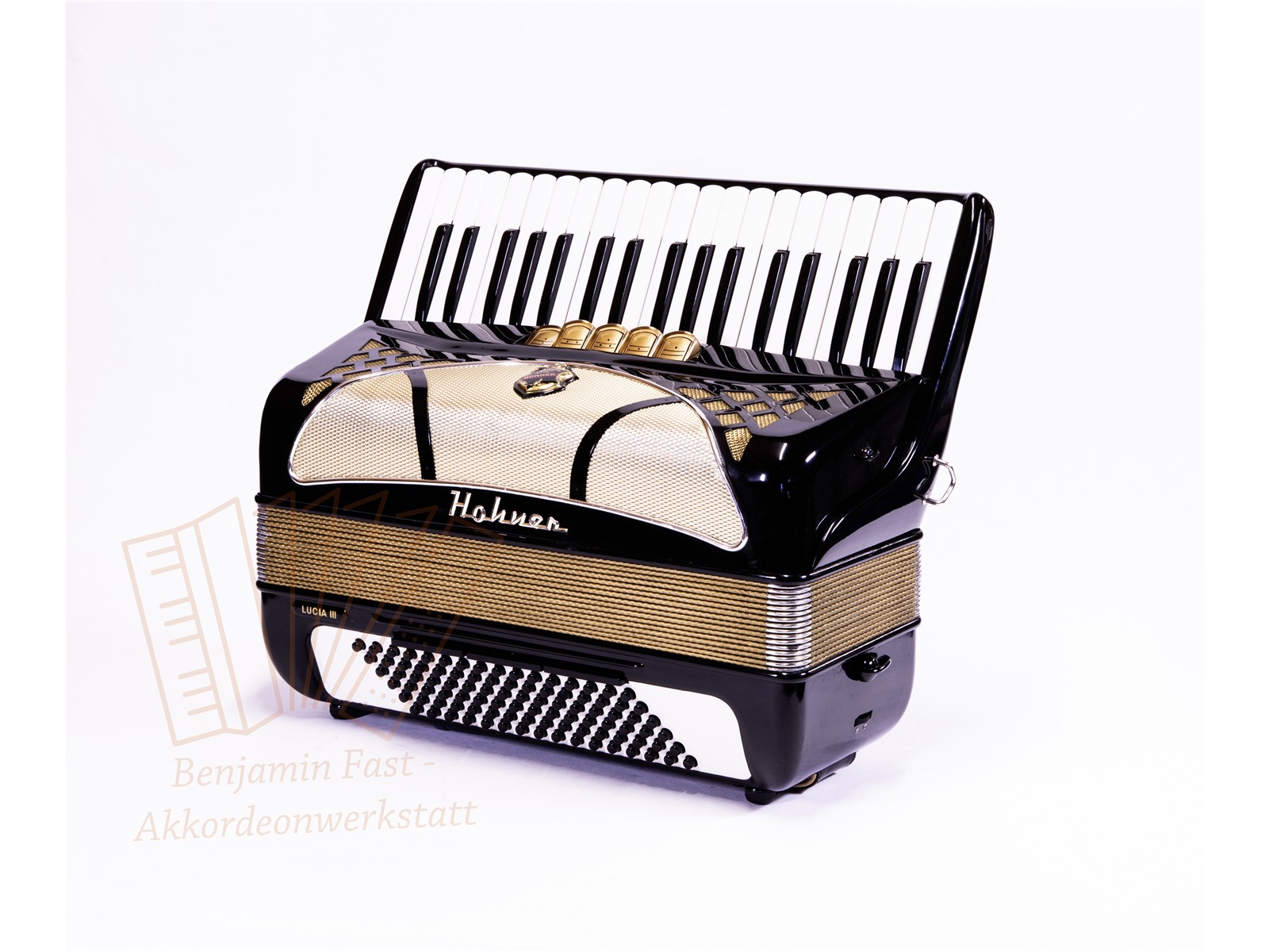 Akkordeon Hohner Lucia III 96 Bass 37/96/III/5/3 schwarz - gebraucht Akkordeon Hohner Lucia III 96 Bass 37/96/III/5/3 schwarz - gebraucht