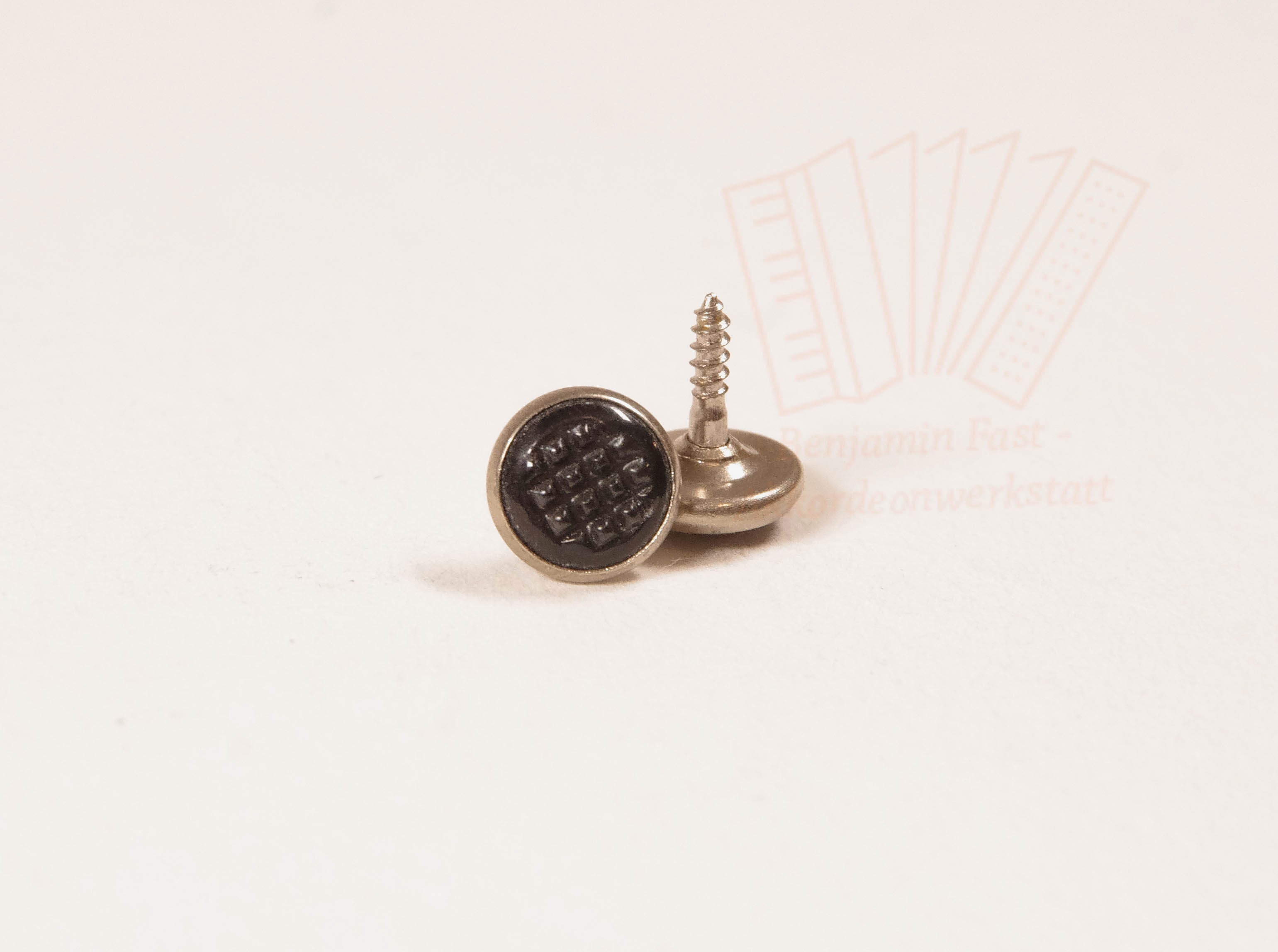 Knopf schwarz/silber 9,6mm geriffelt Gewinde Knopf schwarz/silber 9,6mm geriffelt Gewinde