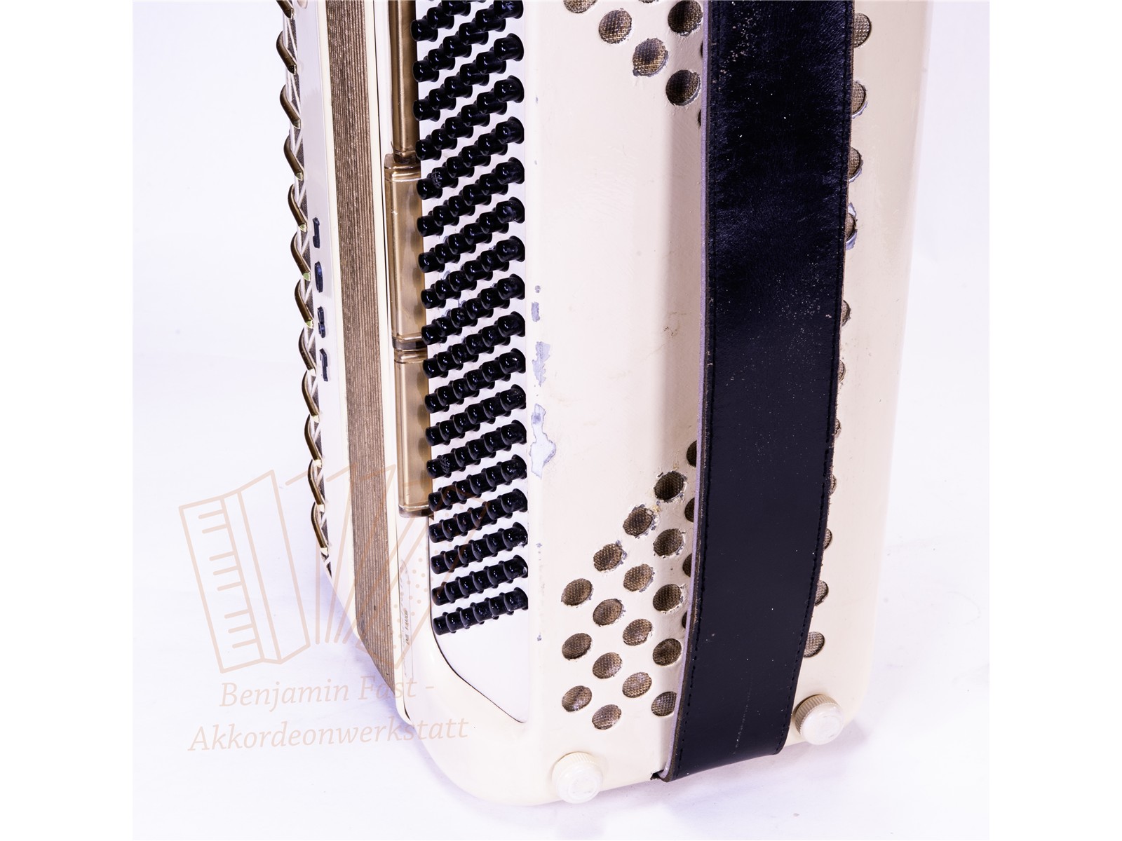 Akkordeon Hohner Atlantic IV de luxe weiß - gebraucht Akkordeon Hohner Atlantic IV de luxe weiß - gebraucht