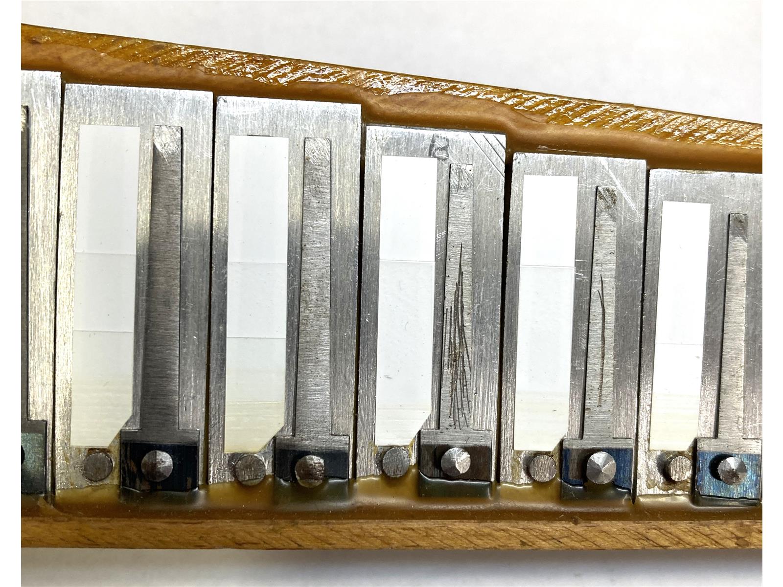 Stimmplatte HII Hohner (Bugari) alt, gebraucht Stimmplatte HII Hohner (Bugari) alt, gebraucht