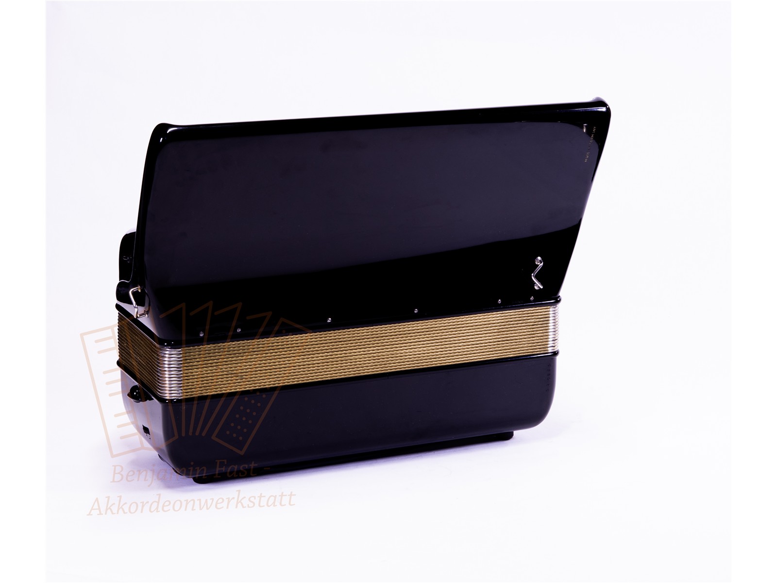 Akkordeon Hohner Lucia III 96 Bass 37/96/III/5/3 schwarz - gebraucht Akkordeon Hohner Lucia III 96 Bass 37/96/III/5/3 schwarz - gebraucht